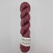 Load image into Gallery viewer, Stare at you - 100% Merino Worsted