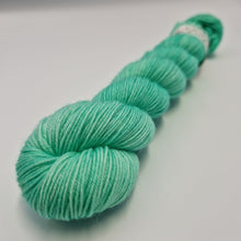 Load image into Gallery viewer, Spring mint - Tough Sock 50g