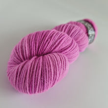 Load image into Gallery viewer, Pink riot - Highland Worsted