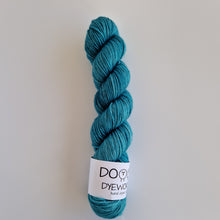 Load image into Gallery viewer, The real teal - 100% Merino Worsted