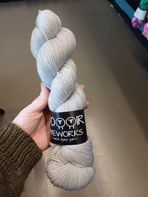 Platinum - Merino Silk glit