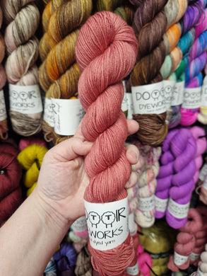 Cuddles - DK Deluxe 100g