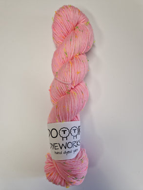 Ballerina - Neon Tweed DK