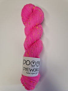 Hot pink - Neon Tweed DK