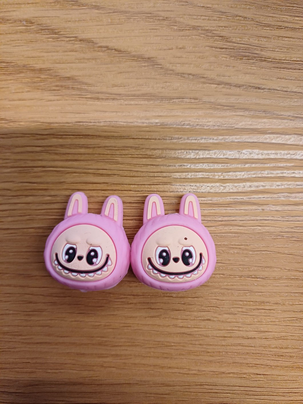 Lykkjustopparar - bleikur labubu