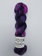 Load image into Gallery viewer, Purple dreams - Silver Sparkle 100g